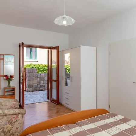 Apartment Valjalo *
