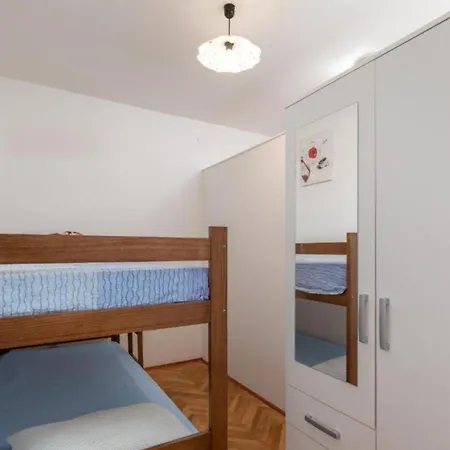 Apartment Valjalo