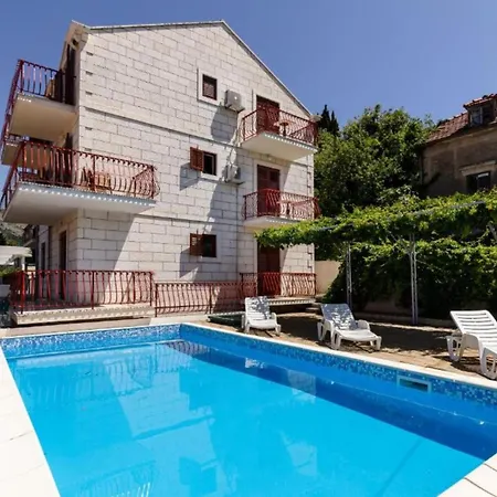 Apartment Valjalo