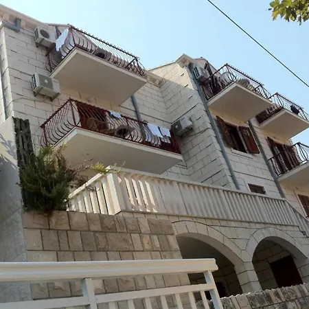 Apartment Valjalo *