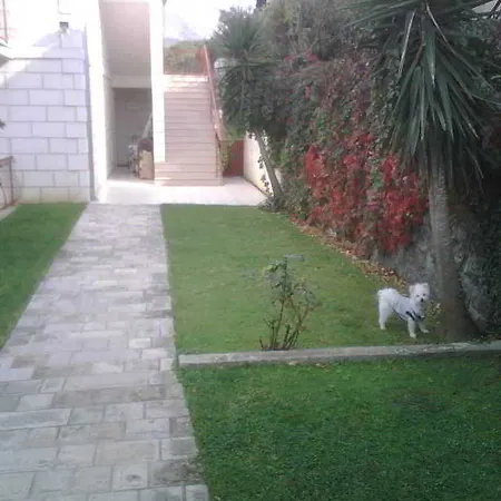 Valjalo Apartment *