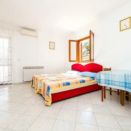 Valjalo Apartment *